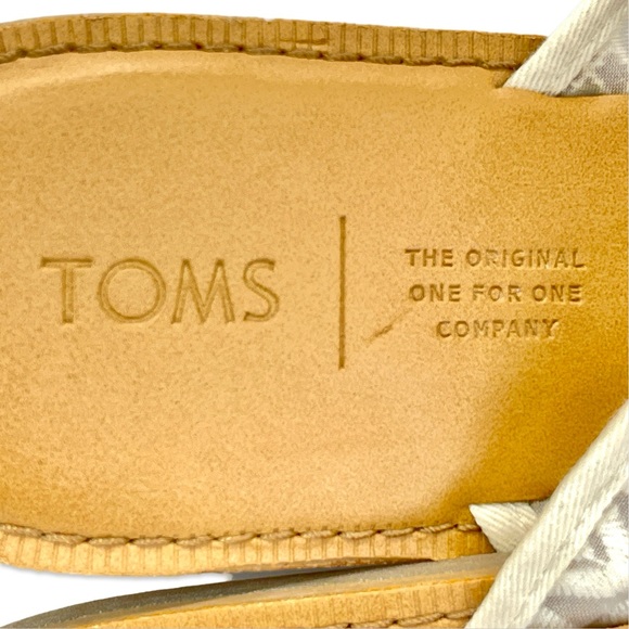 🧜🏼‍♀️Tom’s Boho Flats / Sandals Size 10W! - Picture 3 of 8